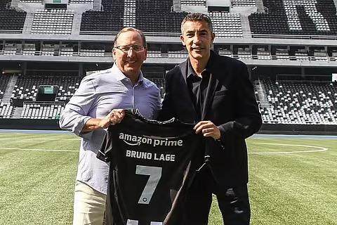 开云官网-没有人比这个美国佬更懂“当被告”的滋味