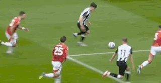 开云官网-【英超】巴恩斯双响托纳利破门，纽卡4比1大胜曼联！