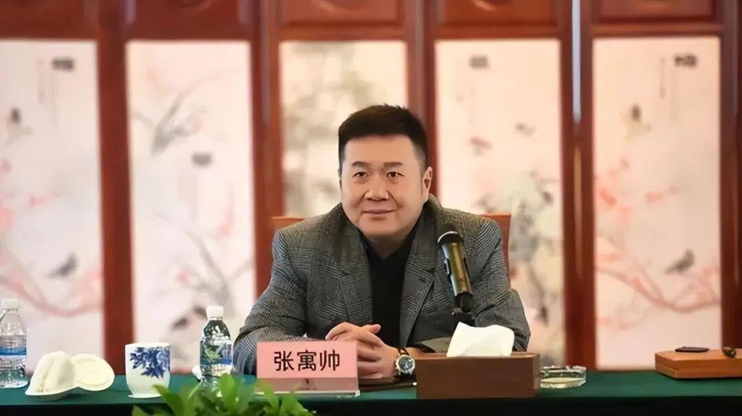 开云-她果然没离，毕竟400亿资产的男人也不多啊！